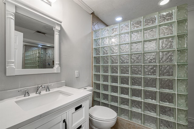 1226 Timbergrove Ln, Houston, TX 77008 - full bath featuring a walk in shower, vanity, a textured ceiling, crown molding, and recessed lighting