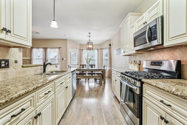 8311 White Willow Ln, Baytown, TX 77523 - photo 14