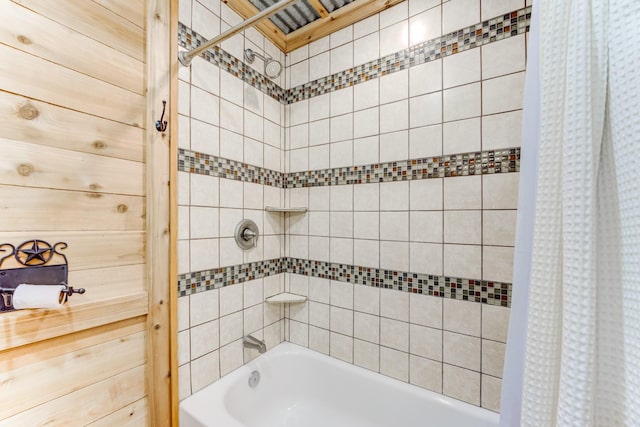 4211 Surf Dr, Galveston, TX 77554 - full bath featuring shower / bath combo with shower curtain