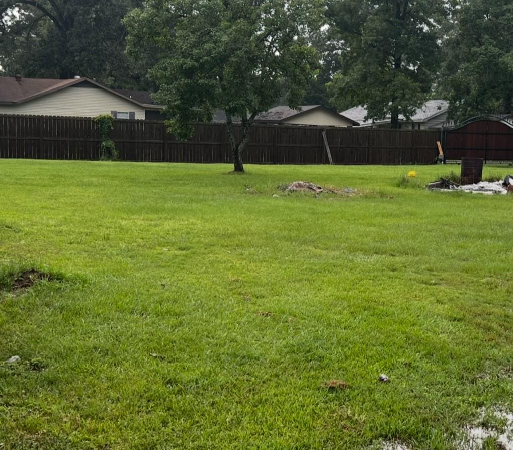 27421 Lantern Ln, New Caney, TX 77357