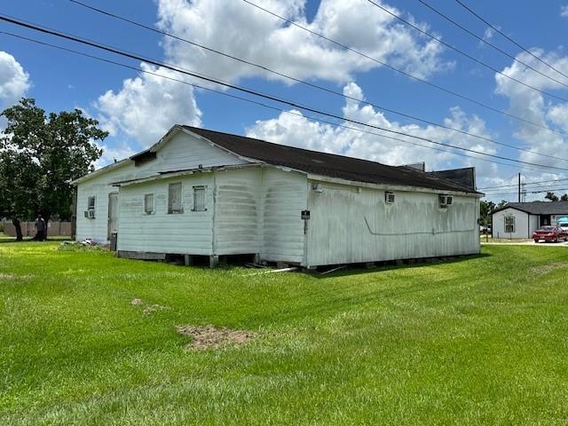 326 N Erskine St, Angleton, TX 77515