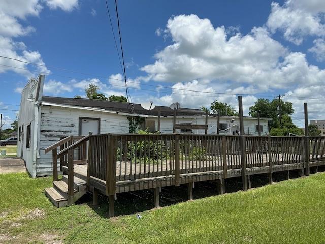 326 N Erskine St, Angleton, TX 77515