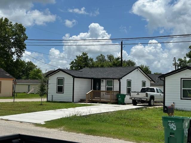 326 N Erskine St, Angleton, TX 77515