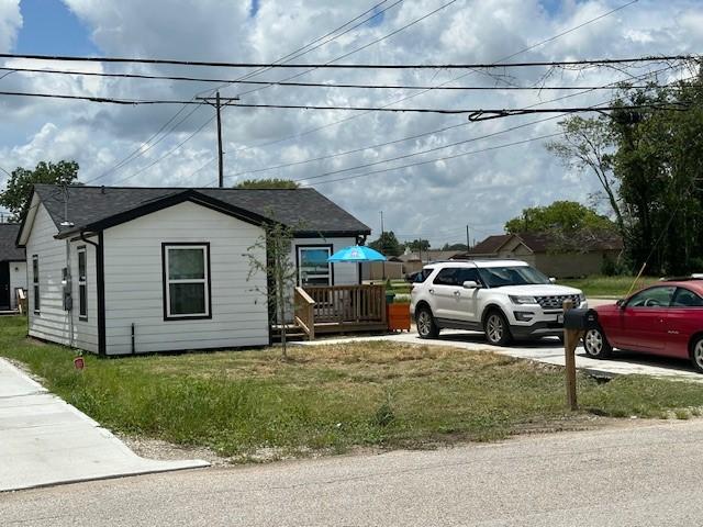326 N Erskine St, Angleton, TX 77515