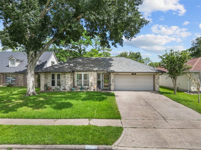 2906 Laurelridge Dr, League City, TX 77573 - photo 1