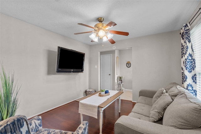 2906 Laurelridge Dr, League City, TX 77573 - photo 9