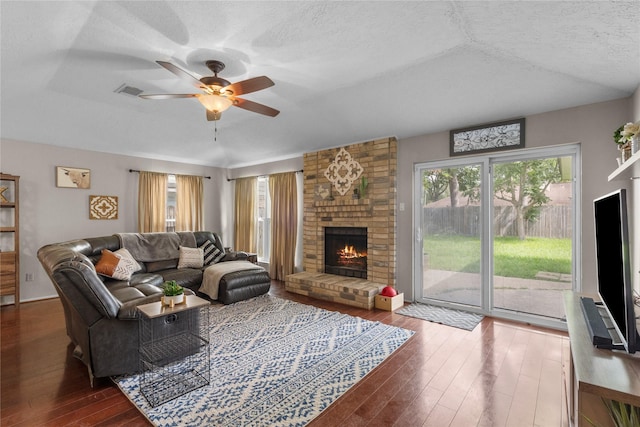 2906 Laurelridge Dr, League City, TX 77573 - photo 18