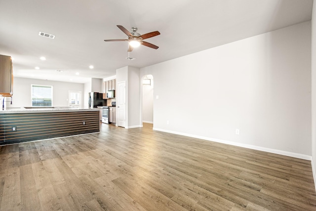 2906 Lawrence Park Ct, Conroe, TX 77304 - photo 2