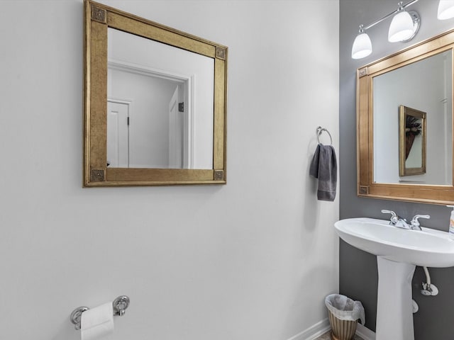 11938 Galentine Pt, Cypress, TX 77429 - bathroom with baseboards