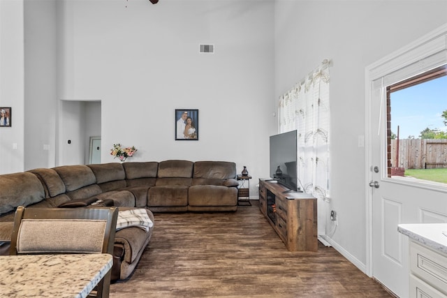 12137 Pearl Bay Ln, Conroe, TX 77304 - living area with a high ceiling, dark wood finished floors, and ceiling fan