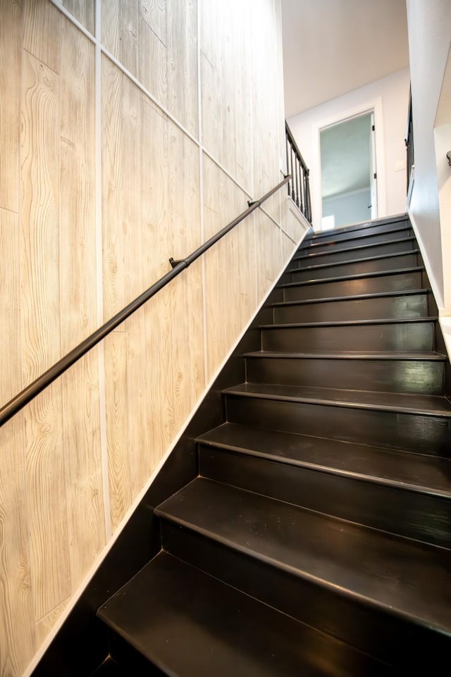 17106 Spring Creek Forest Dr, Spring, TX 77379 - view of stairs