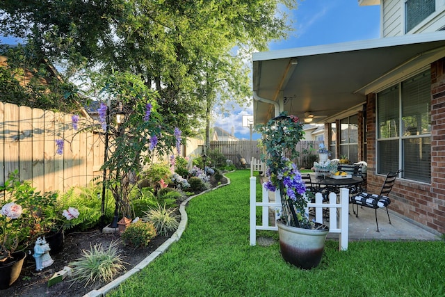 4714 Schiller Park Ln, Sugar Land, TX 77479 - fenced backyard with a patio area