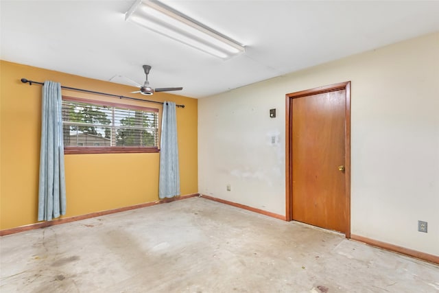 7202 Pinetex Dr, Houston, TX 77396 - unfurnished room featuring concrete floors and ceiling fan