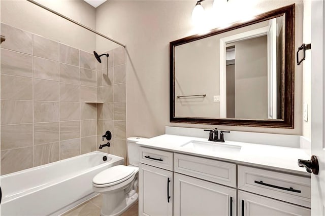 1939 Heather Canyon Dr, Pearland, TX 77089 - bathroom with vanity and tub / shower combination