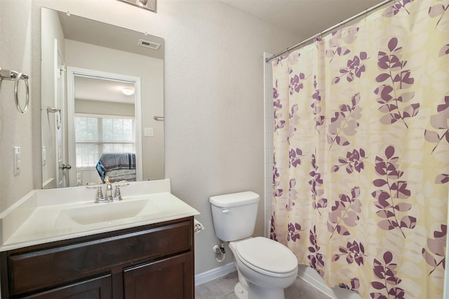 6914 Arcadia Meadow Ct, Richmond, TX 77407 - bathroom with vanity and curtained shower