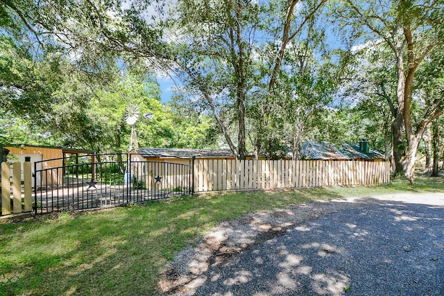 406 Hidden Creek Cir, Sealy, TX 77474 - photo 48