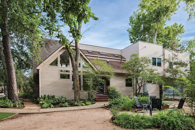 6532 Community Dr, West University Place, TX 77005 - view of front of house