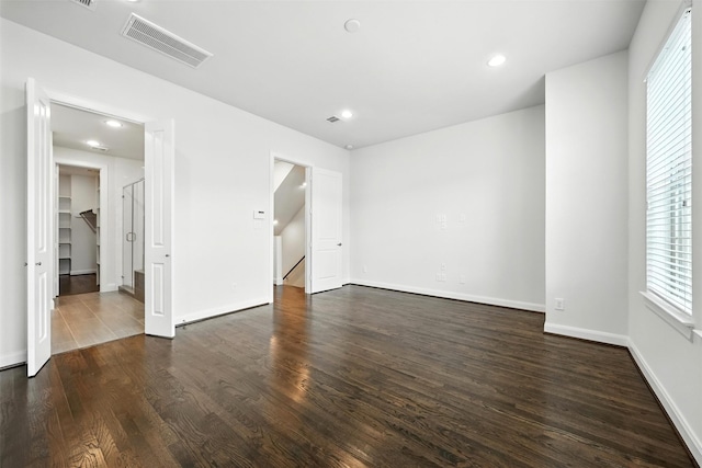 4106 Schuler St, Houston, TX 77007 - unfurnished room with dark wood finished floors and recessed lighting