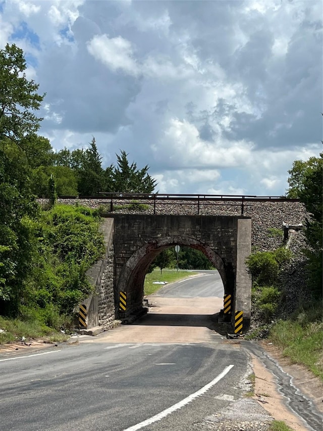 2468 Sierra Rd, Brenham, TX 77833