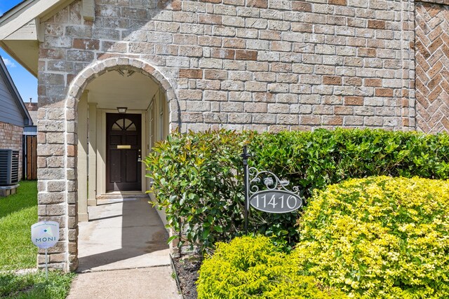 11410 Sagekaron Dr, Houston, TX 77089 - photo 2