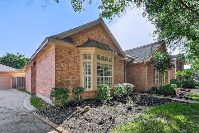 6415 Adobe Trails Dr, Sugar Land, TX 77479 - photo 2