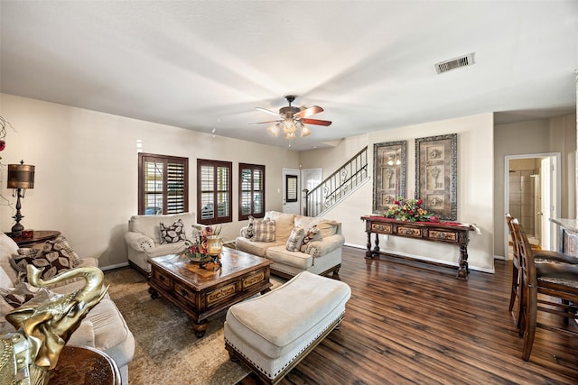 8119 Oat Meadow Trl, Houston, TX 77049 - photo 7