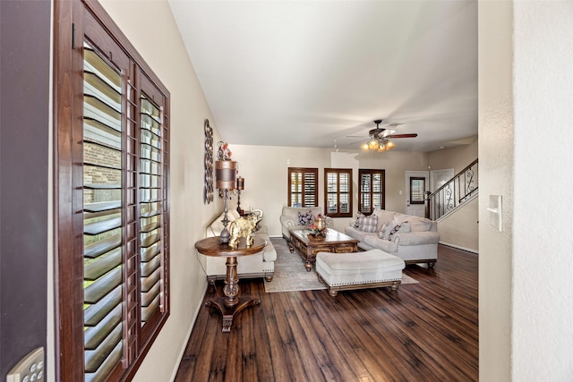 8119 Oat Meadow Trl, Houston, TX 77049 - photo 5
