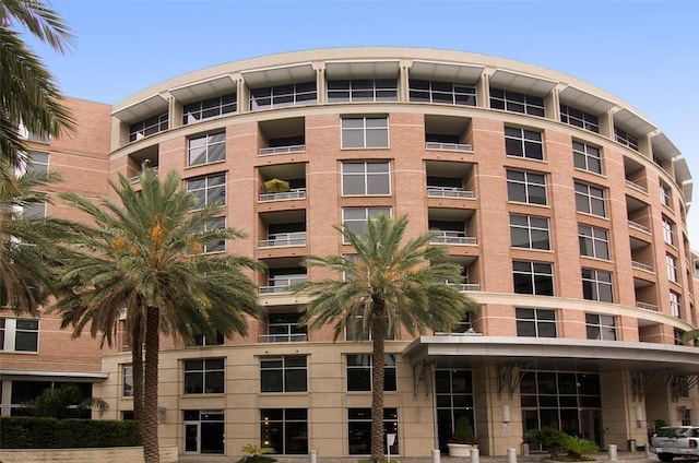 1901 Post Oak Unit 302, Houston, TX 77056 - view of apartment building / complex