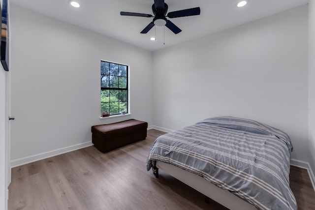 727 E 40th St, Houston, TX 77022 - bedroom featuring recessed lighting, wood finished floors, and ceiling fan