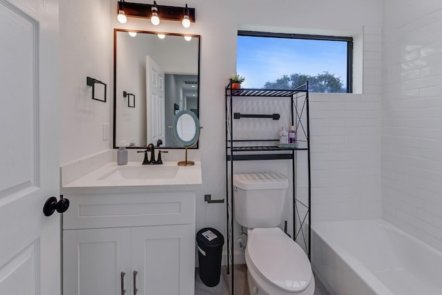 727 E 40th St, Houston, TX 77022 - full bath with vanity and washtub / shower combination