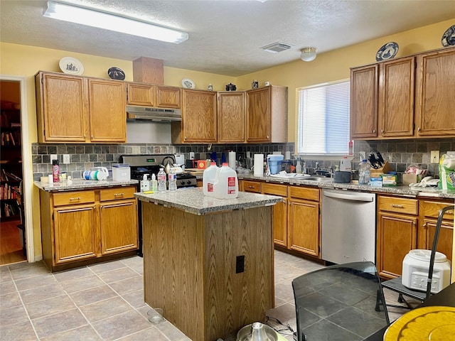 4710 Widerop Ln, Friendswood, TX 77546 - photo 13