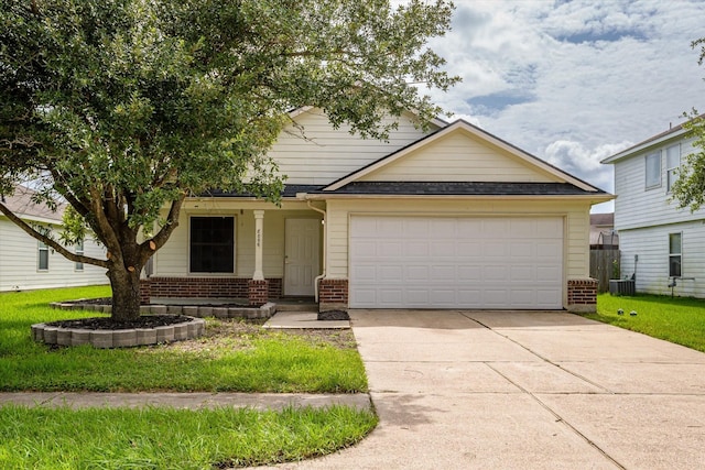 8006 Ginger Park Dr, Baytown, TX 77521 - photo 1