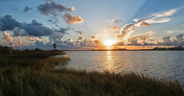 726 Positano Rd, Galveston, TX 77550
