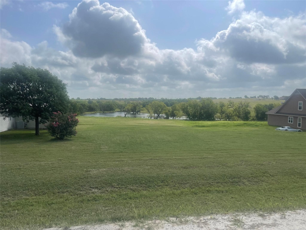523 S Vicha Rd, Axtell, TX 76624 - photo 1