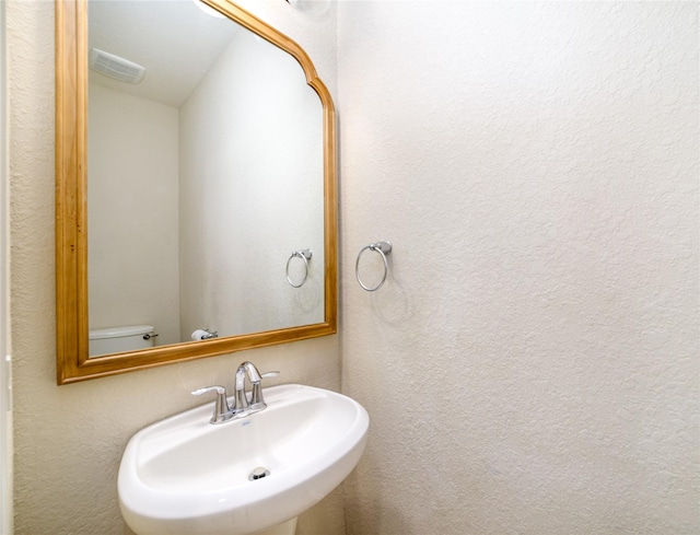 19503 S Coral Honeysuckle Loop, Cypress, TX 77433 - bathroom featuring a sink