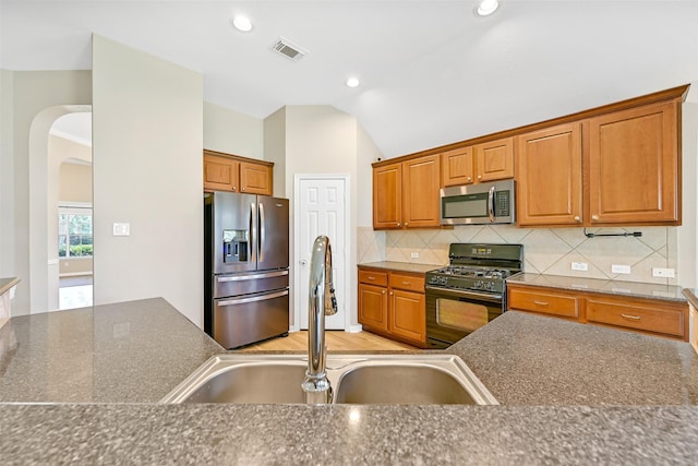 11505 Shoal Creek Ct, Pearland, TX 77584 - photo 7