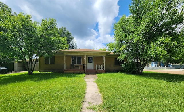 211 W Sherman St, Livingston, TX 77351 - photo 1