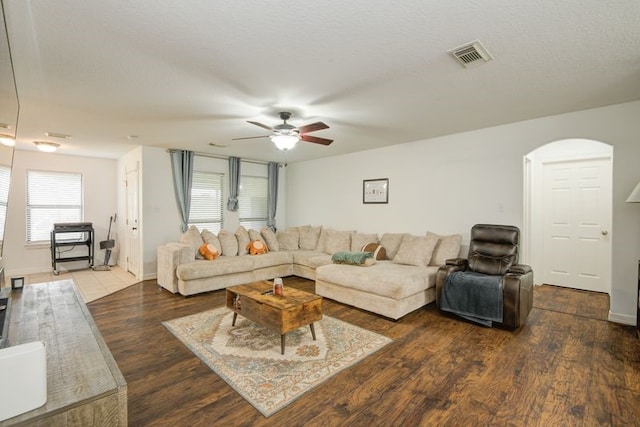 701 Moore St, Richwood, TX 77566 - photo 5