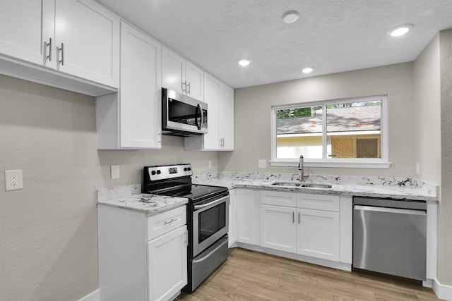 1304 E Red Cedar Cir, The Woodlands, TX 77380 - photo 4