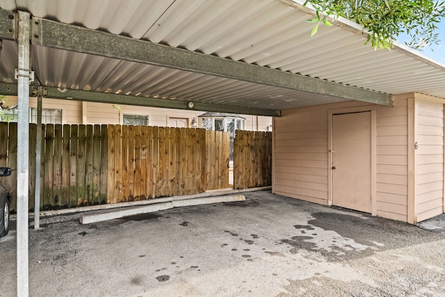 7700 Creekbend Dr Unit 6, Houston, TX 77071 - view of covered parking lot
