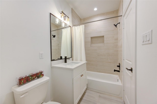 2310 Reinerman St, Houston, TX 77007 - full bath with vanity and shower / bath combo
