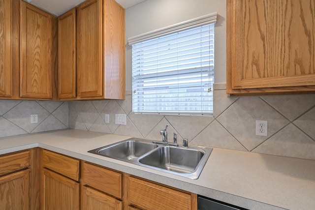 1518 Bugle Run Dr, Katy, TX 77449 - kitchen with backsplash and light countertops