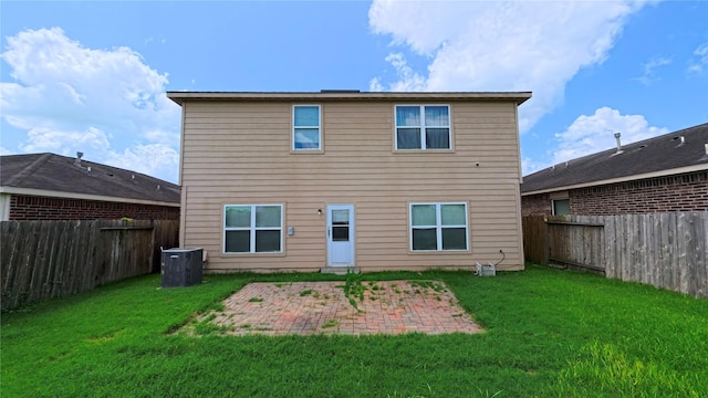1855 Garnet Breeze Dr, Rosharon, TX 77583 - rear view of house with a patio area and a fenced backyard