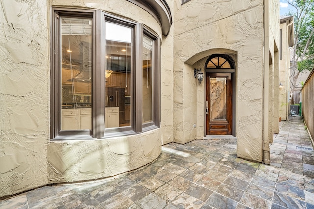 2217 Dunraven Ln, Houston, TX 77019 - property entrance