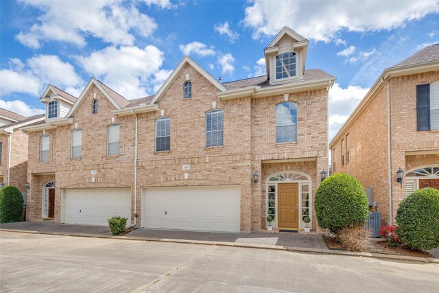 2827 Briarhurst Park, Houston, TX 77057 - photo 1
