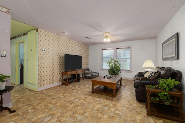 415 Peabody St, Brenham, TX 77833 - photo 41
