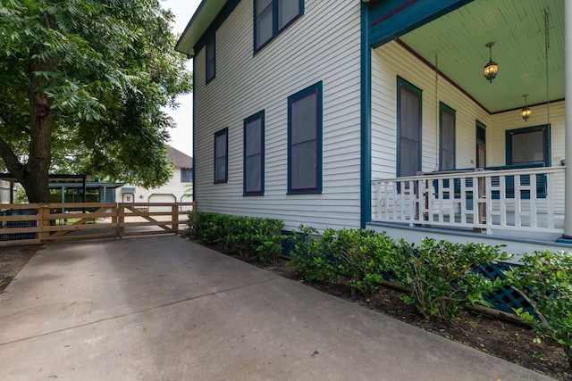 415 Peabody St, Brenham, TX 77833 - photo 48