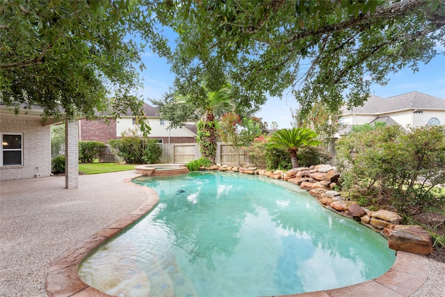 402 Starleaf Ln, Pearland, TX 77584 - view of pool featuring a pool with connected hot tub, a fenced backyard, and a patio