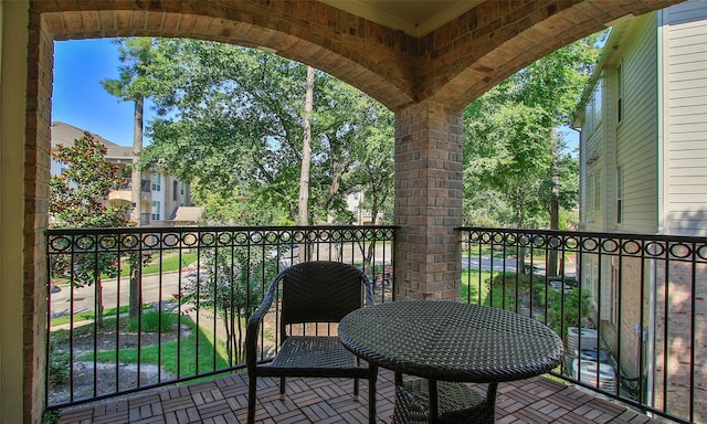 6607 Lake Woodlands Dr Unit 223, The Woodlands, TX 77382 - view of balcony