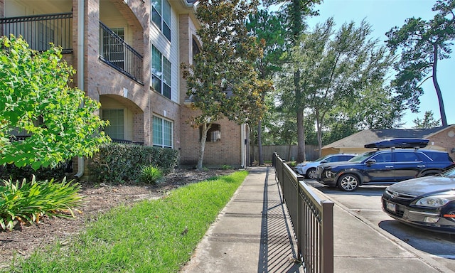 6607 Lake Woodlands Dr Unit 223, The Woodlands, TX 77382 - view of uncovered parking lot